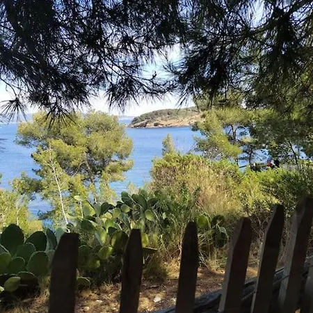 Le Cabanon D'olivier Apartmán